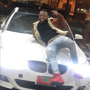 Meet your Posher, Dangelo